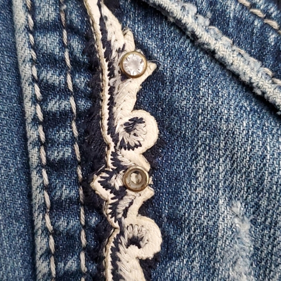 Miss Me embellished bootcut jeans - Picture 7 of 7